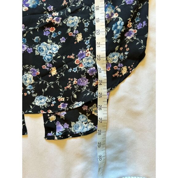Pink Republic Blouse Size M Floral Top Black Dusty Blue 3/4 Roll Tab Sleeve - Picture 12 of 12
